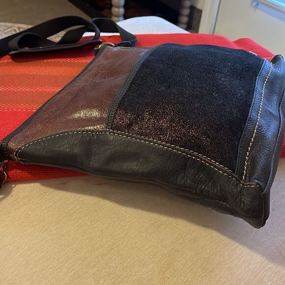 The Sak Shoulder Bag - Picture 8 of 11